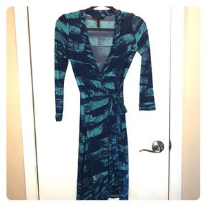 BCBG teal & navy wrap dress. 3-qrter length sleeve